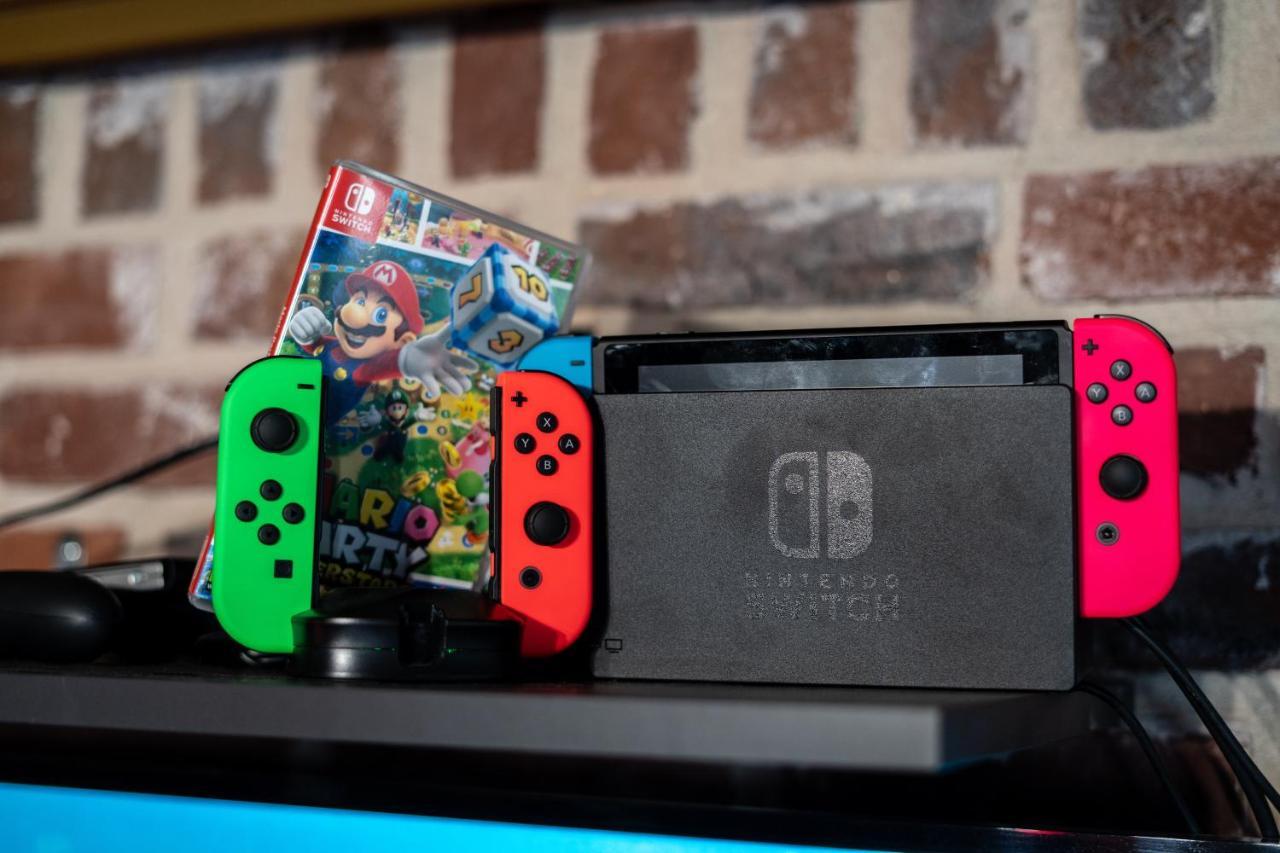 Capsule Art Deco - Jacuzzi - Netflix - Home Cinema - Arcade De Jeux & Nintendo Switch - 2 Chambres - Filet Suspendu Valenciennes Exterior foto