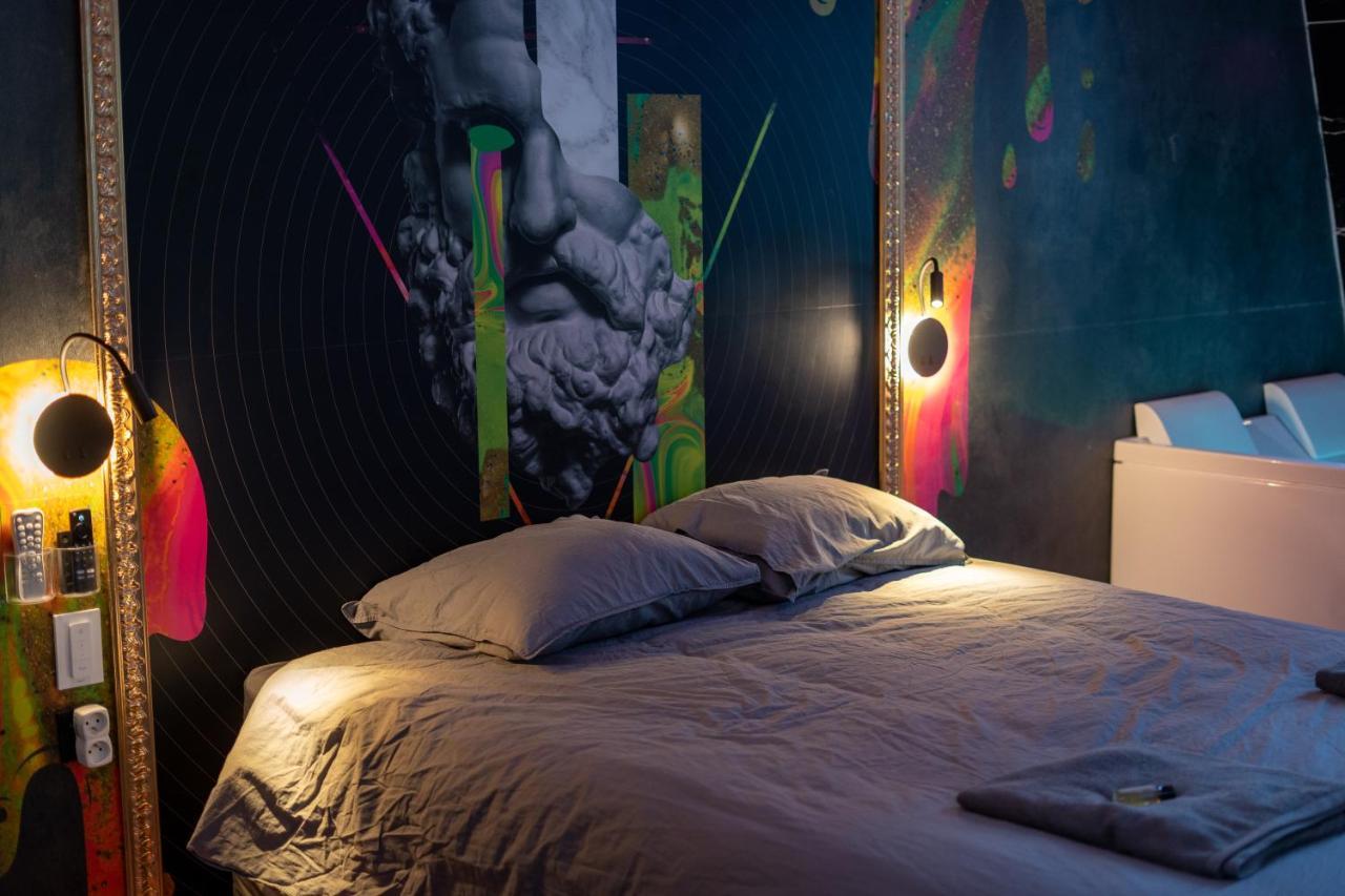 Capsule Art Deco - Jacuzzi - Netflix - Home Cinema - Arcade De Jeux & Nintendo Switch - 2 Chambres - Filet Suspendu Valenciennes Exterior foto